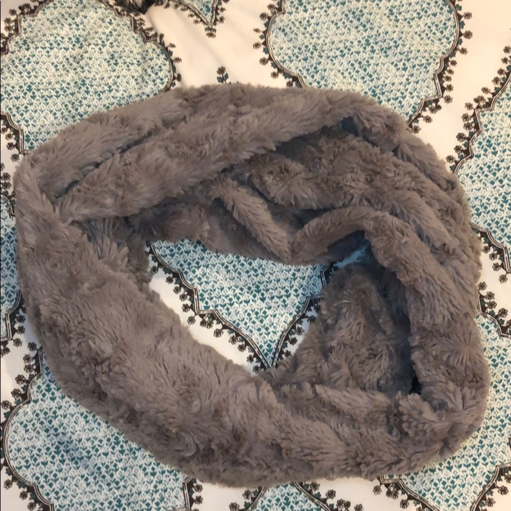 Gray infinity scarf